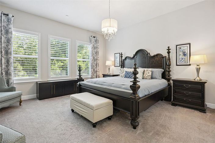 Image No.23-4 Bed House for sale