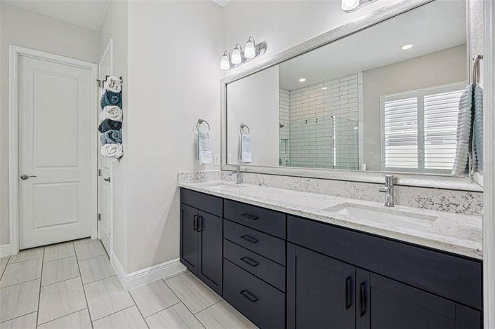 Image No.27-4 Bed House for sale