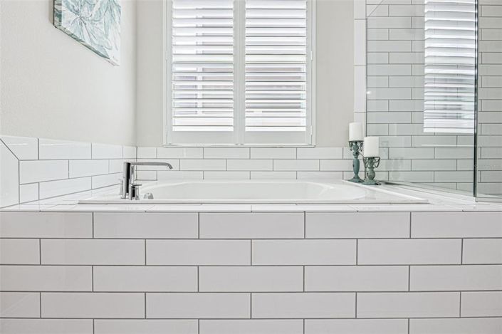 Image No.29-4 Bed House for sale