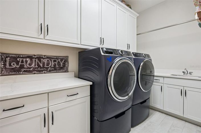 Image No.37-4 Bed House for sale