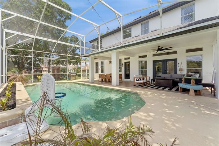 Image No.2-5 Bed House for sale