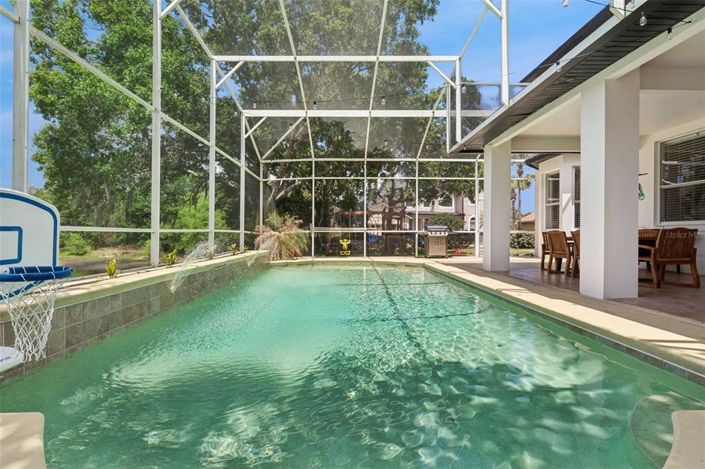 Image No.23-5 Bed House for sale