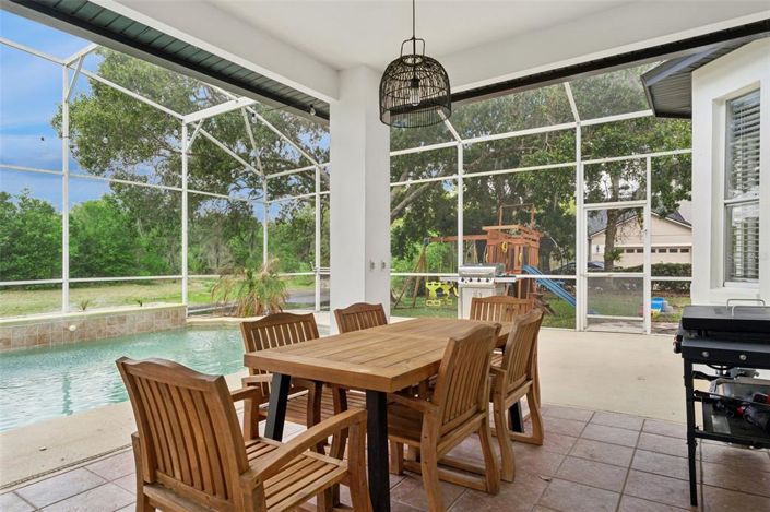 Image No.27-5 Bed House for sale