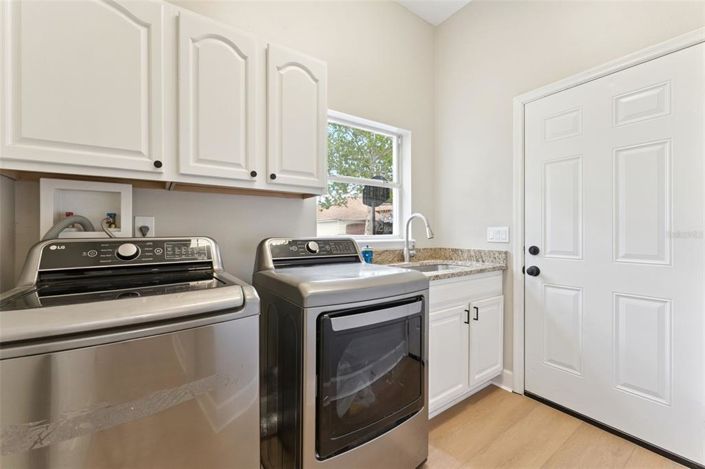 Image No.31-5 Bed House for sale