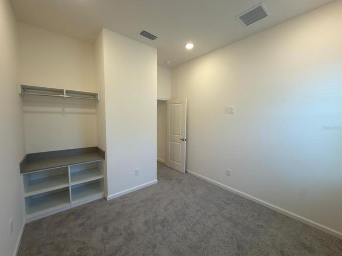 Image No.11-5 Bed Townhouse for sale