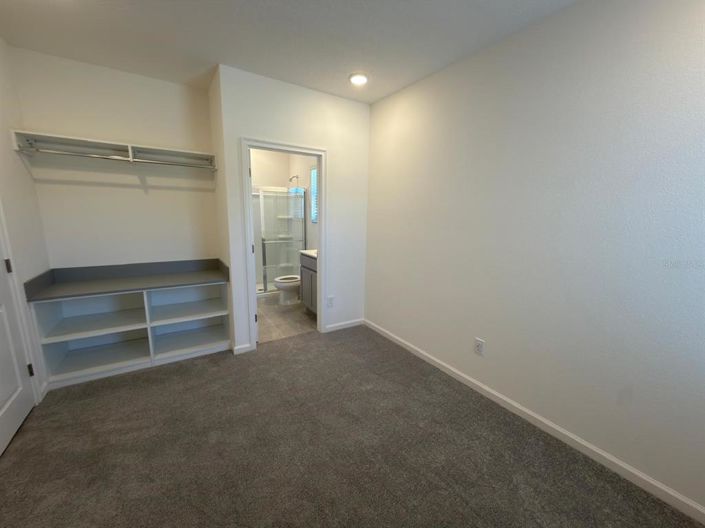 Image No.22-5 Bed Townhouse for sale
