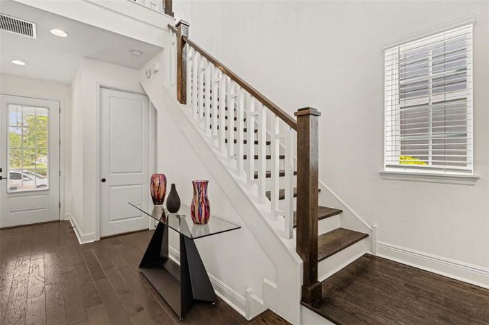 Image No.5-5 Bed House for sale