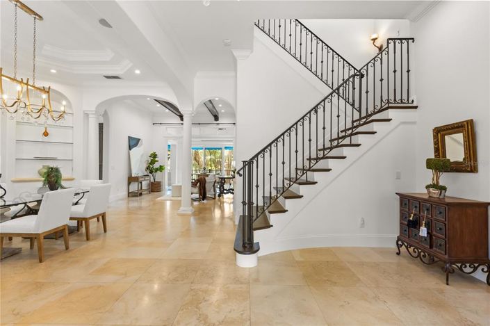 Image No.3-4 Bed House for sale