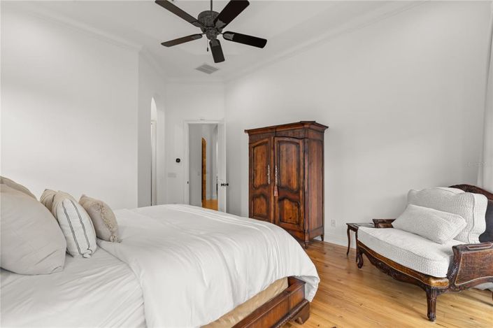 Image No.32-4 Bed House for sale