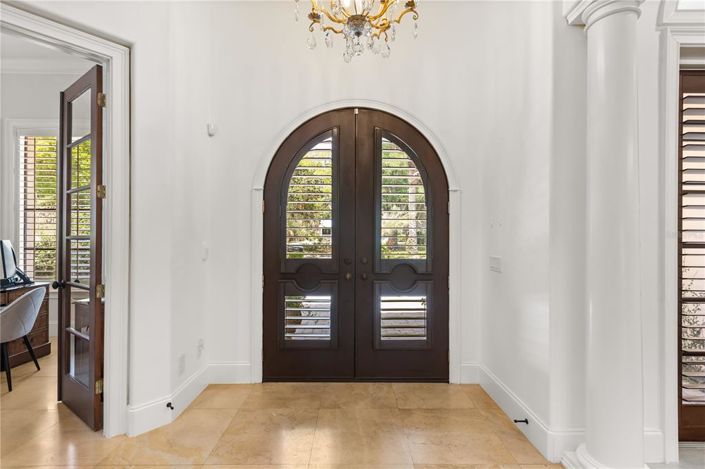 Image No.9-4 Bed House for sale