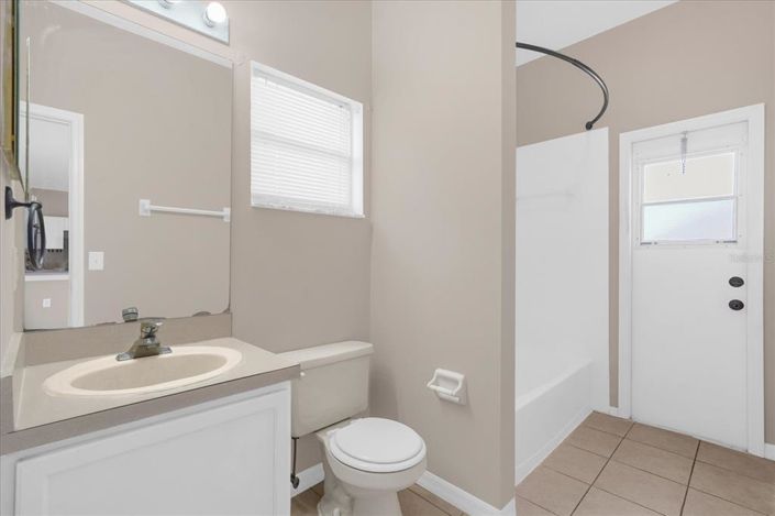 Image No.20-4 Bed House for sale