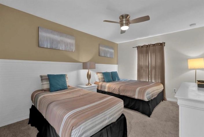 Image No.17-5 Bed Townhouse for sale