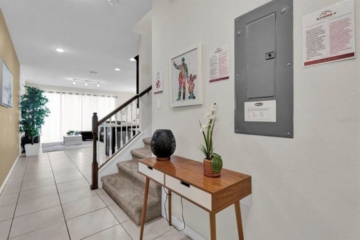 Image No.3-5 Bed Townhouse for sale