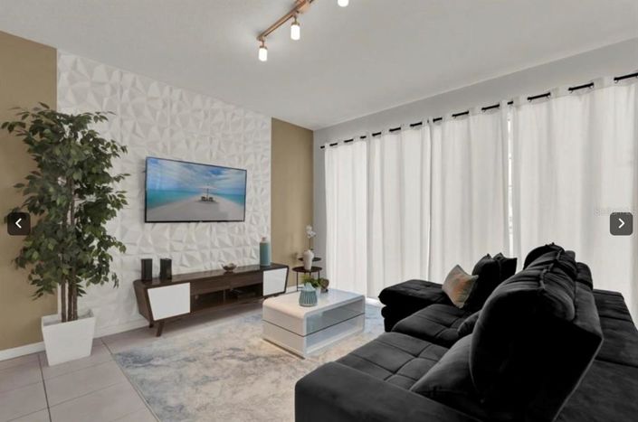 Image No.5-5 Bed Townhouse for sale