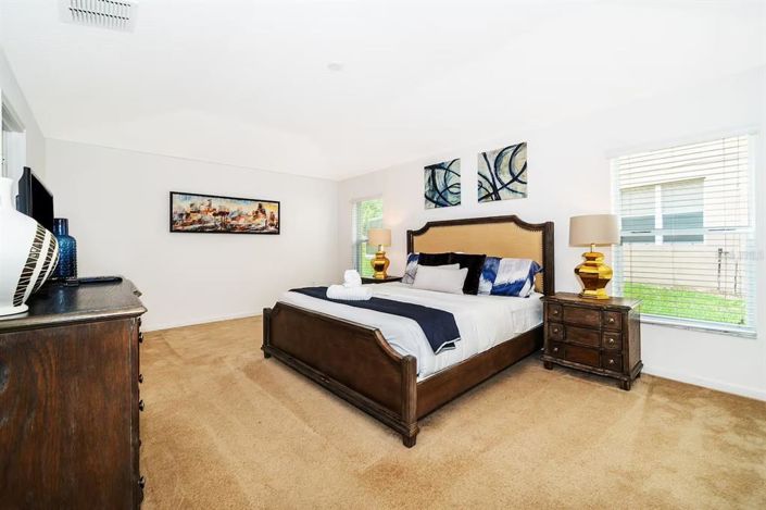 Image No.18-4 Bed House for sale