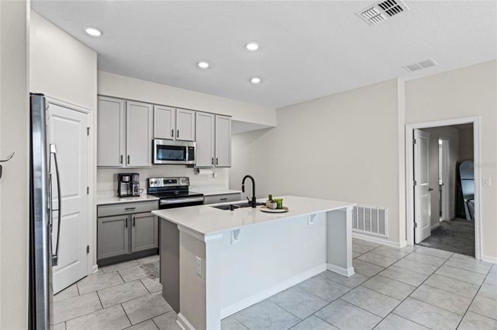 Image No.18-3 Bed House for sale