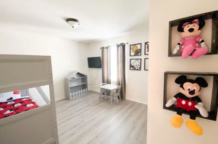 Image No.17-4 Bed Townhouse for sale