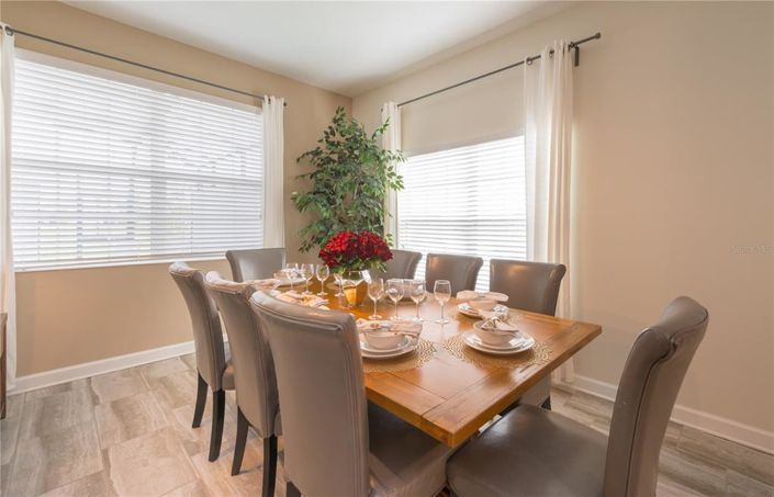 Image No.20-5 Bed Townhouse for sale