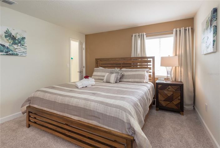 Image No.25-5 Bed Townhouse for sale