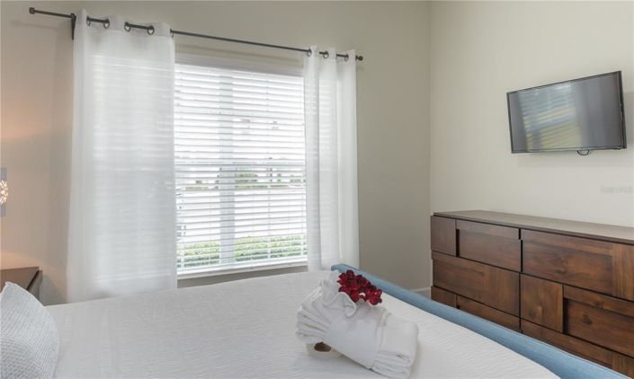 Image No.8-5 Bed Townhouse for sale