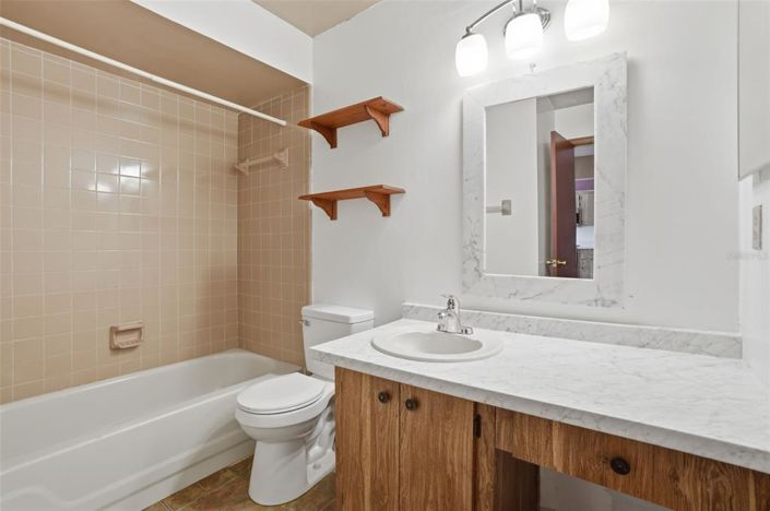 Image No.17-2 Bed Villa for sale