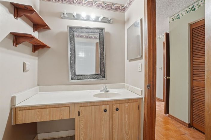 Image No.21-2 Bed Villa for sale