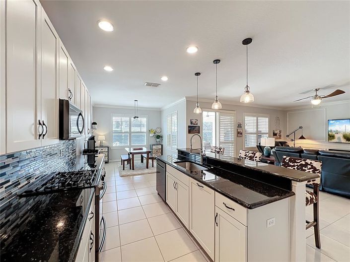 Image No.21-4 Bed House for sale