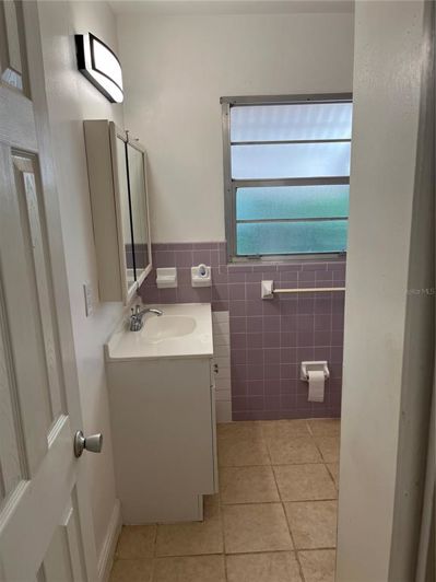 Image No.42-3 Bed House for sale