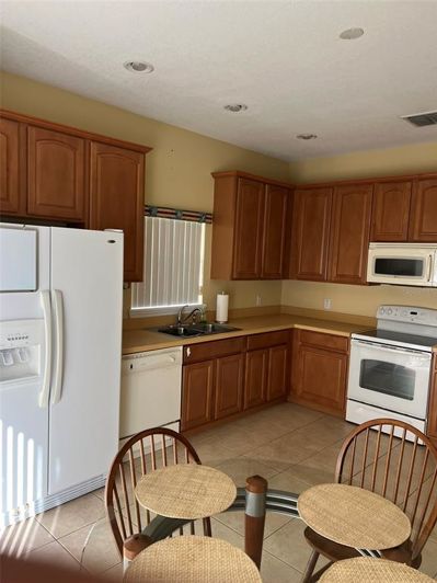 Image No.10-4 Bed House for sale