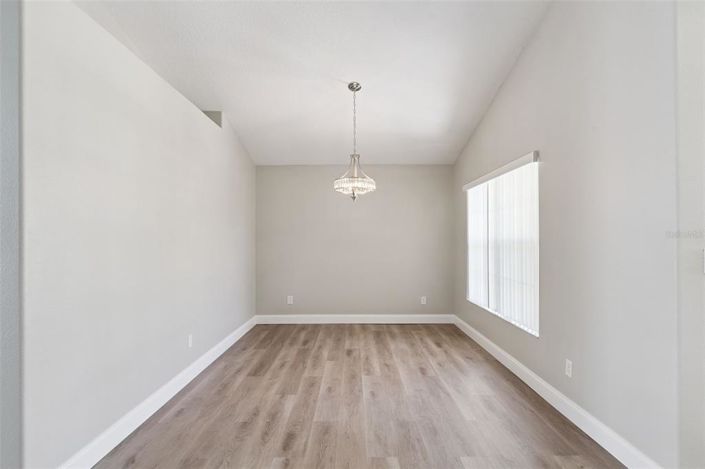 Image No.27-4 Bed House for sale