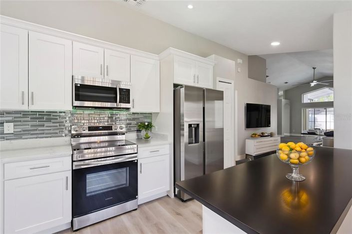 Image No.3-4 Bed House for sale