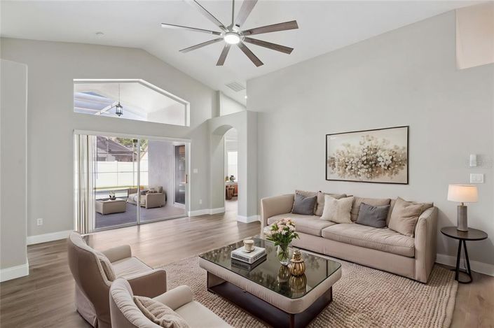 Image No.9-4 Bed House for sale