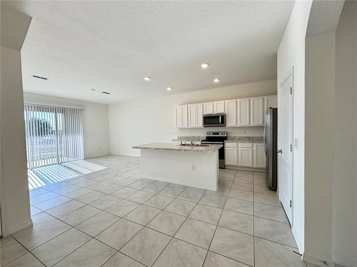 Image No.2-3 Bed Townhouse for sale