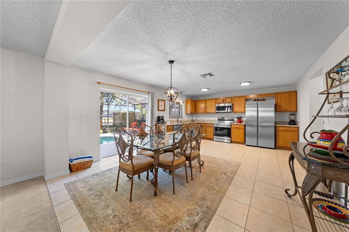 Image No.17-4 Bed House for sale