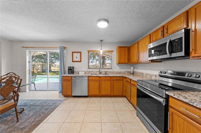 Image No.19-4 Bed House for sale