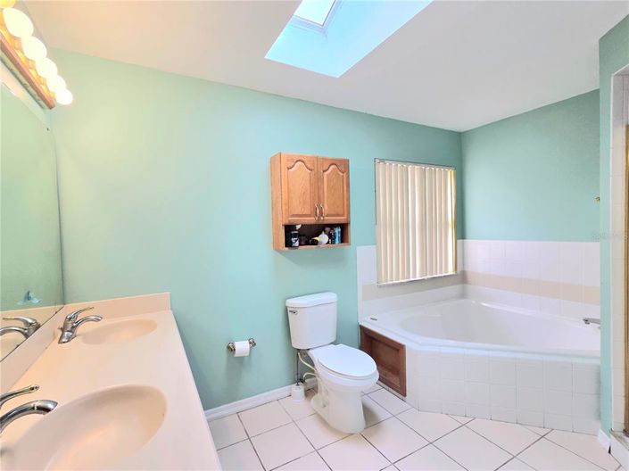 Image No.16-3 Bed House for sale