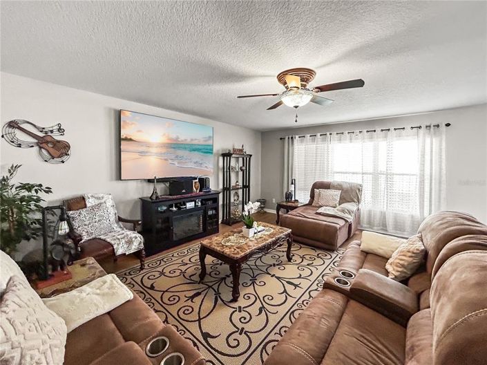 Image No.10-7 Bed House for sale