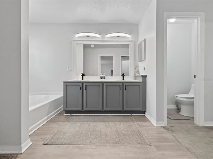 Image No.22-7 Bed House for sale