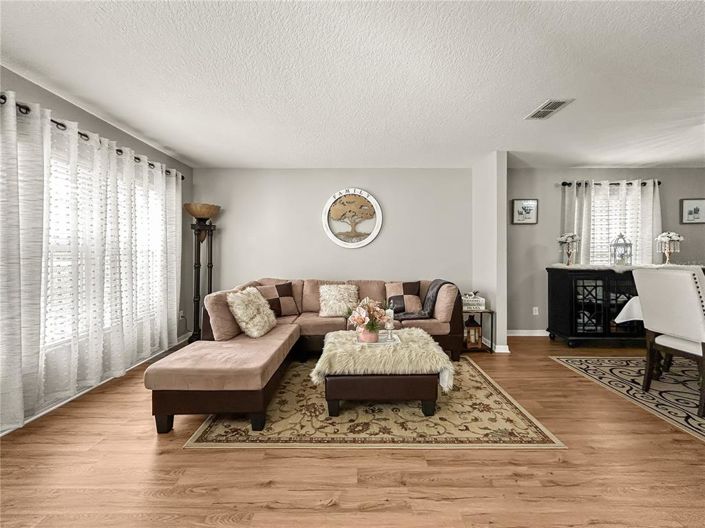 Image No.3-7 Bed House for sale