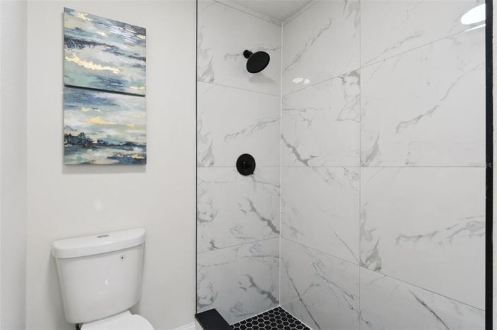 Image No.18-4 Bed House for sale