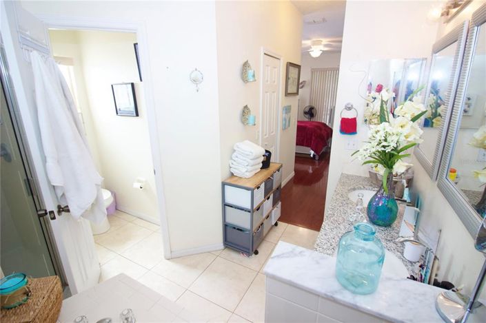 Image No.10-4 Bed House for sale