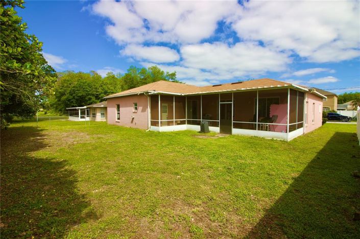 Image No.16-4 Bed House for sale