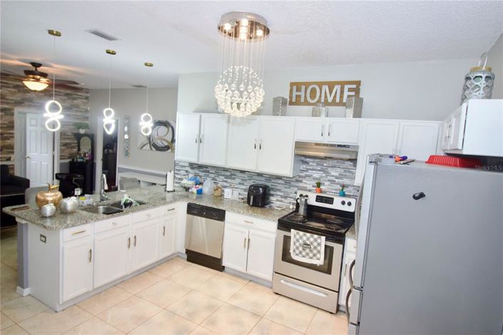 Image No.6-4 Bed House for sale