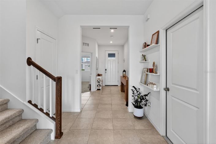 Image No.13-5 Bed House for sale