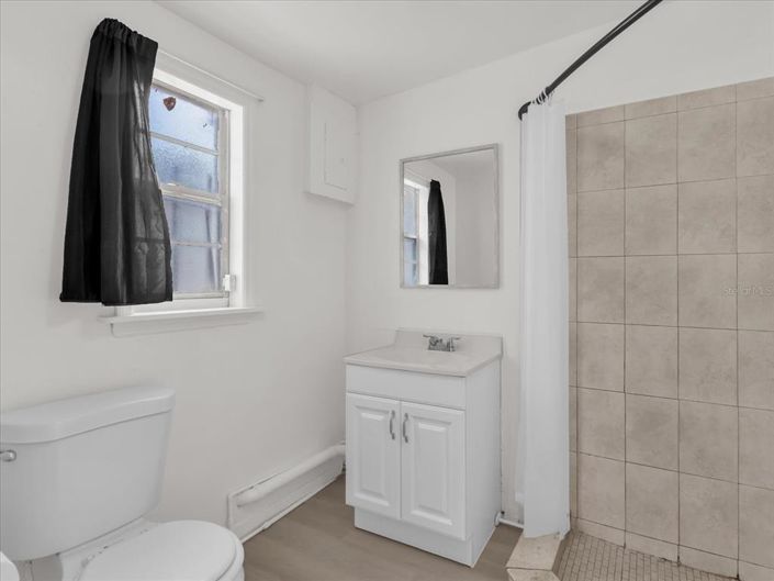 Image No.11-4 Bed House for sale