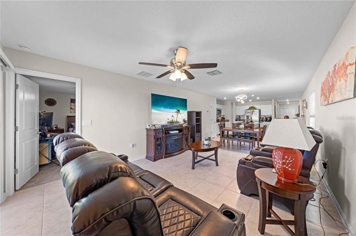 Image No.8-3 Bed House for sale
