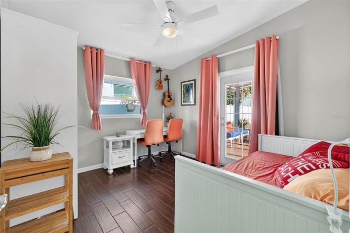 Image No.32-3 Bed House for sale