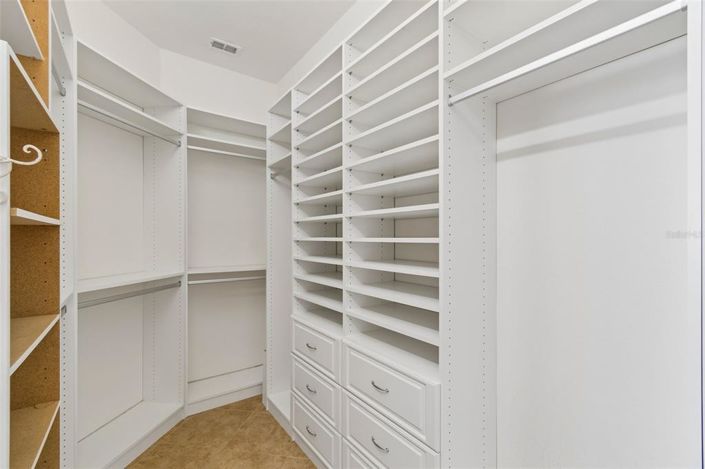 Image No.27-2 Bed House for sale