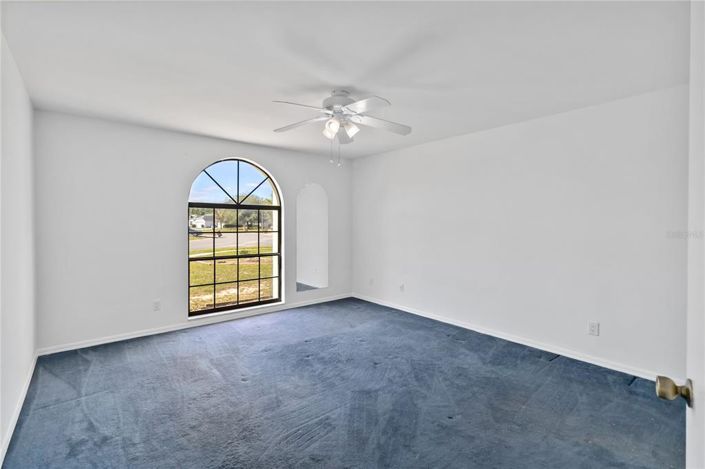 Image No.18-4 Bed House for sale