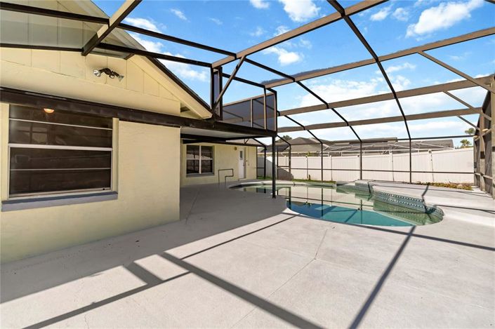 Image No.31-4 Bed House for sale